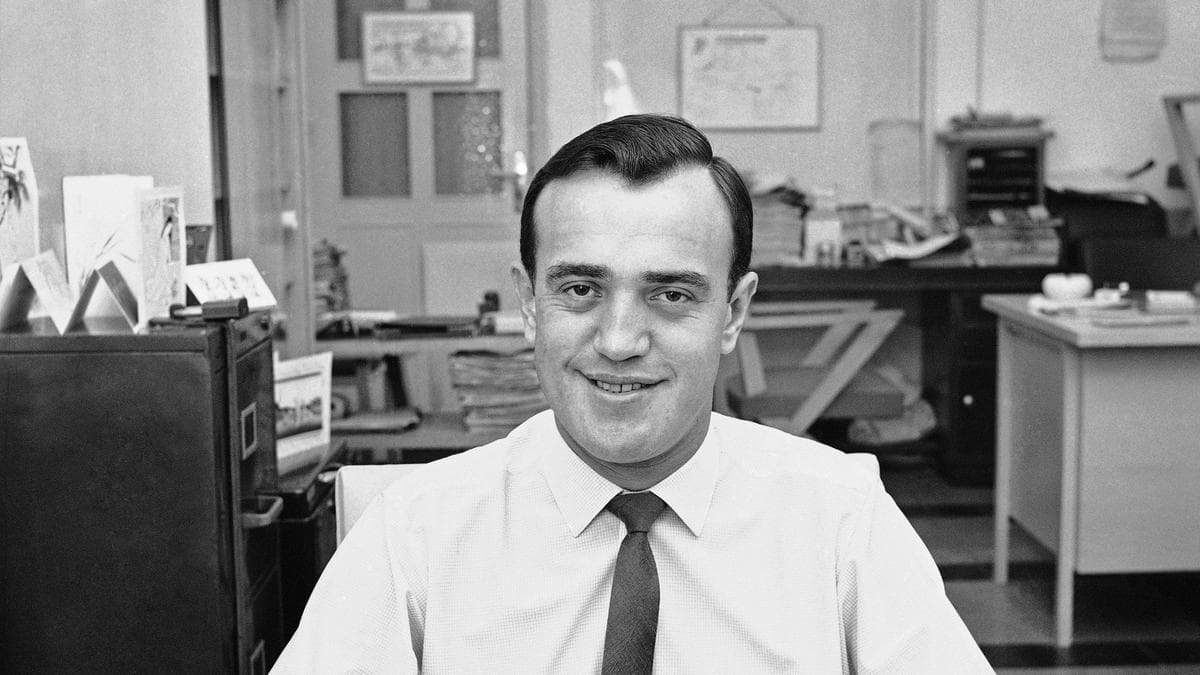 Pulitzer Prize-winning reporter Peter Arnett, who reported on Vietnam, Gulf wars, dies at 91