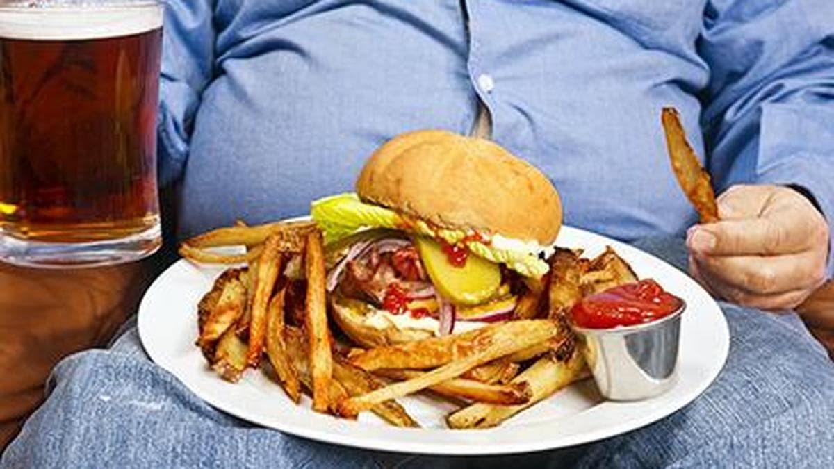 How late-night eating can damage your digestive system