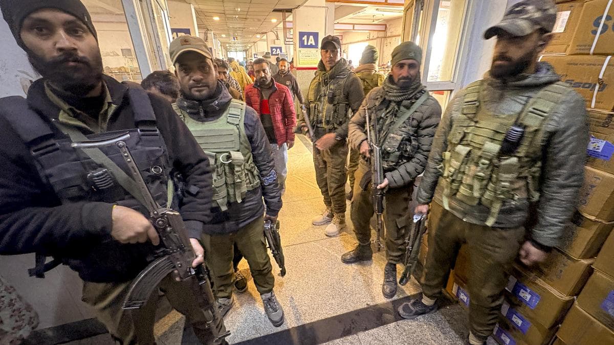 J&K court issues proclamation notice against brother of arrested Kashmir doctor in terror case