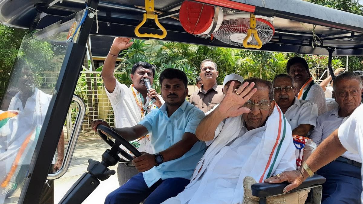 Legislature pays rich tributes to veteran legislator and former Karnataka Minister Shamanuru Shivashankarappa