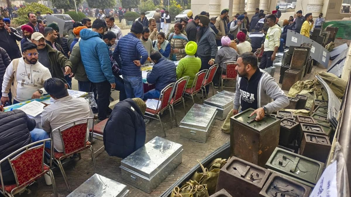 8% polling recorded till 10 a.m. in zila parishad, panchayat samiti elections in Punjab