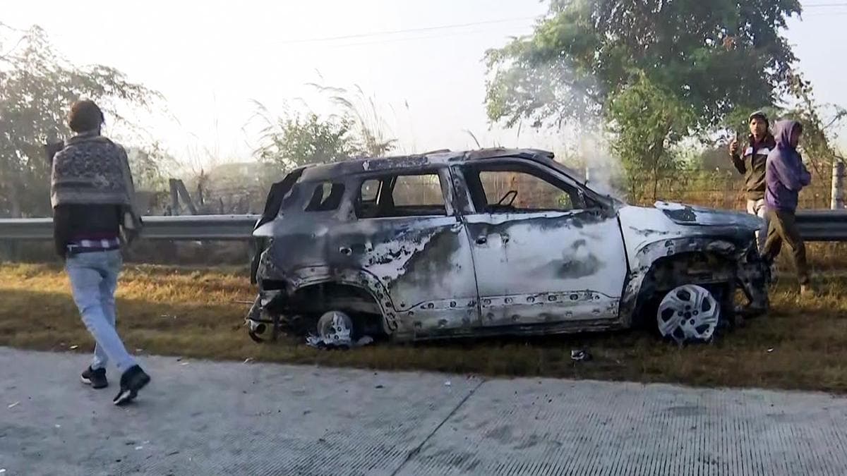 Death toll in Yamuna Expressway pile-up at Mathura rises to 19