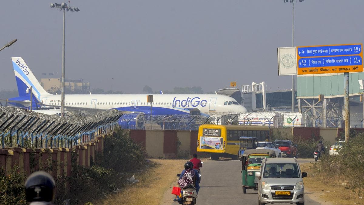 IndiGo flight crisis: Delhi HC refuses to entertain PIL seeking increased compensation to passengers
