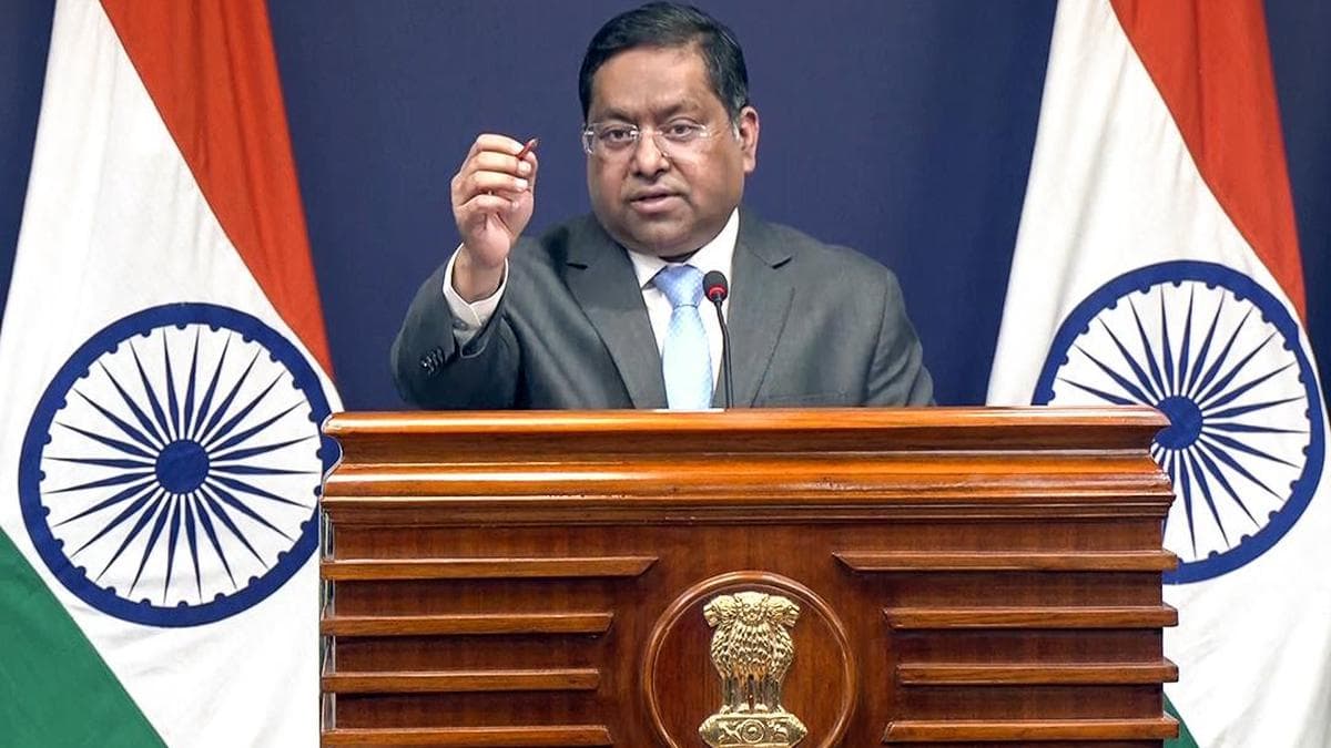 Committed to bringing back fugitives who fled India: Govt.