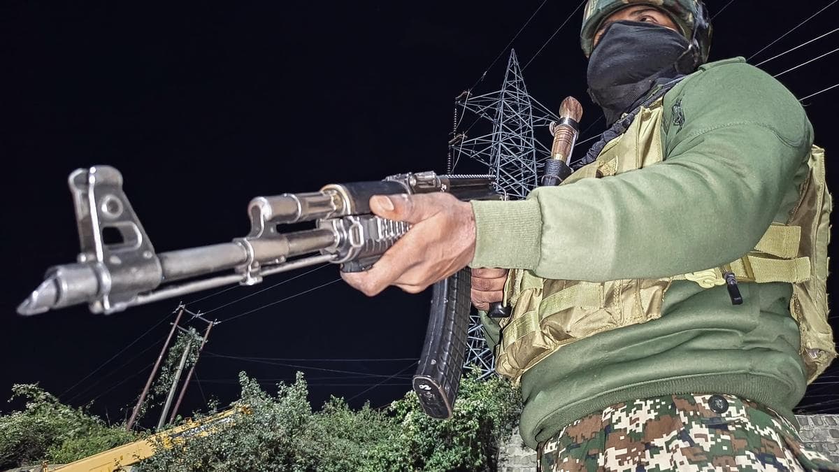 Policeman killed in Udhampur encounter; operation under way as terrorists flee into forests