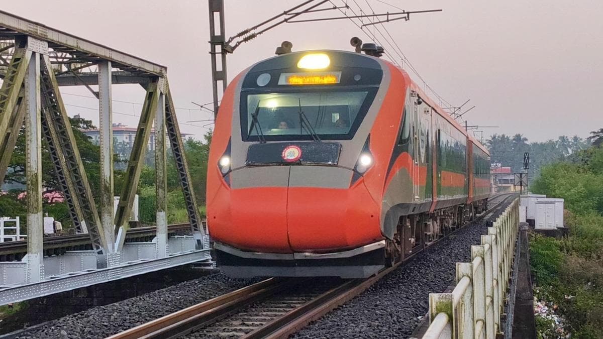 Kacheguda-Yesvantpur Vande Bharat Express to halt at Hindupur on trial basis from December 27