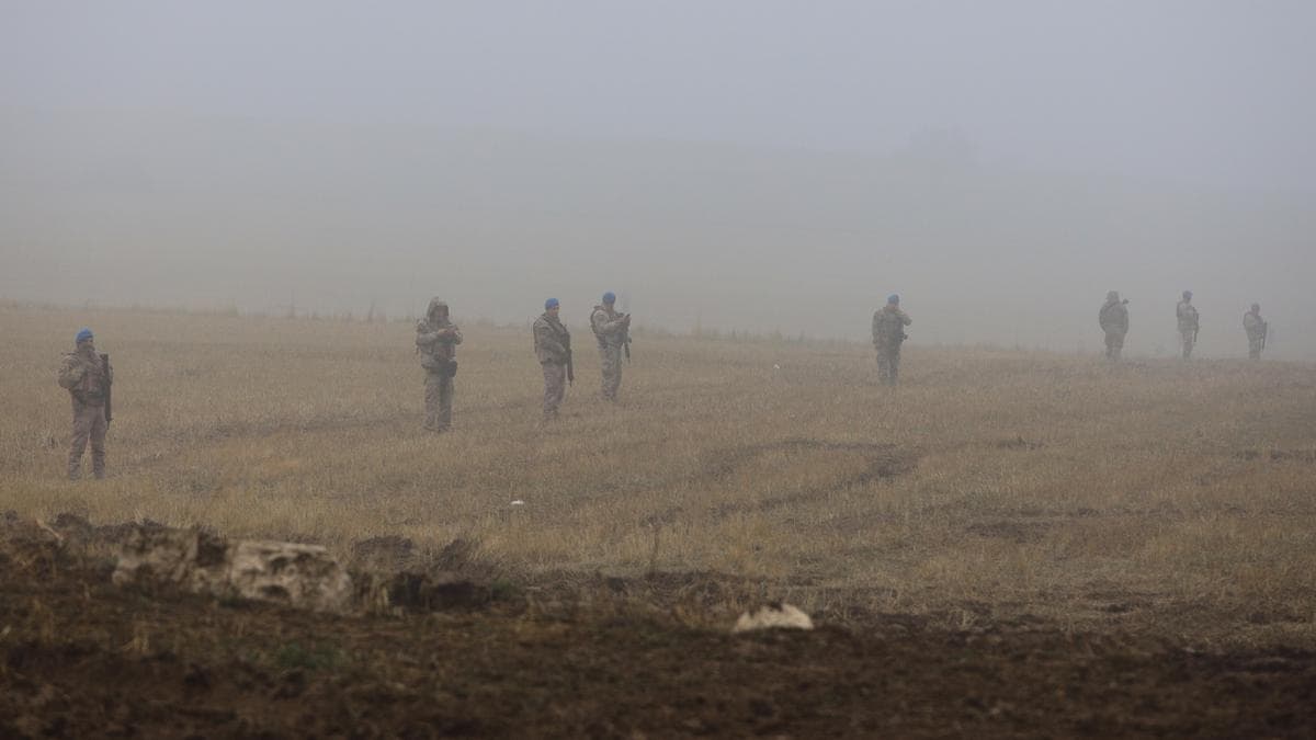 Turkiye holds military funeral for Libyan officers killed in plane crash