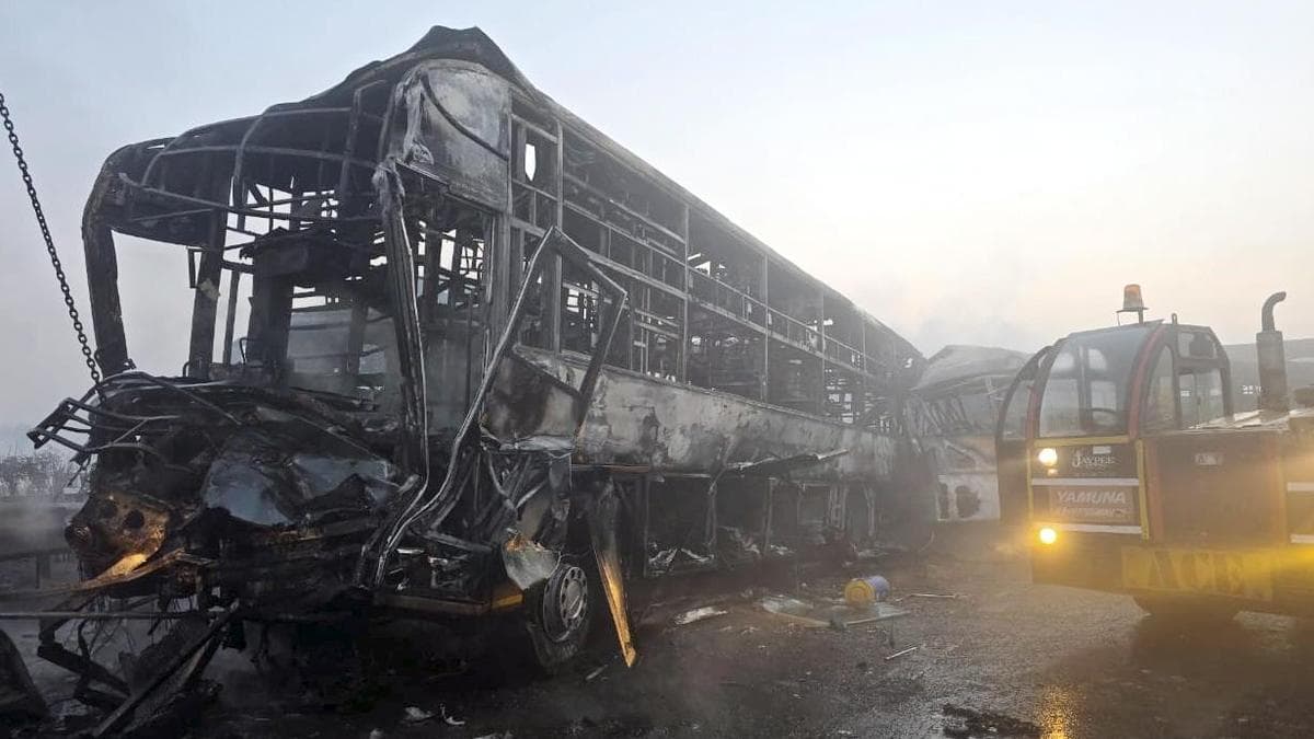 At least four killed, 25 injured in Yamuna Expressway pile-up; buses catch fire amid dense fog in Mathura