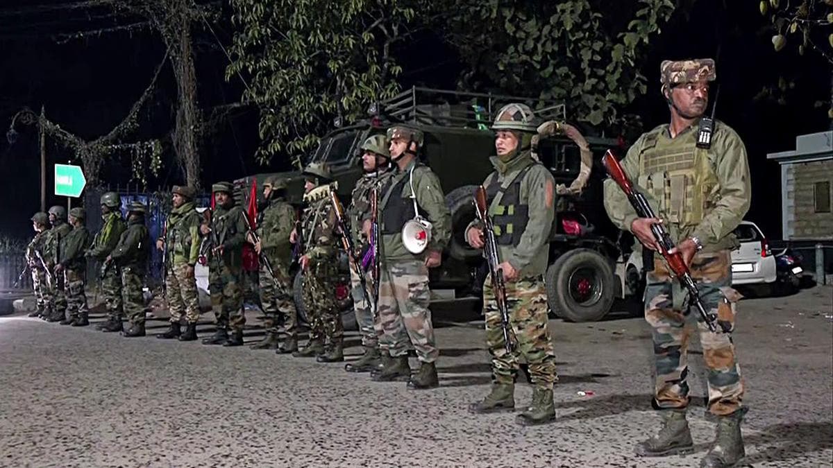 Two cadres of proscribed outfit held in Manipur