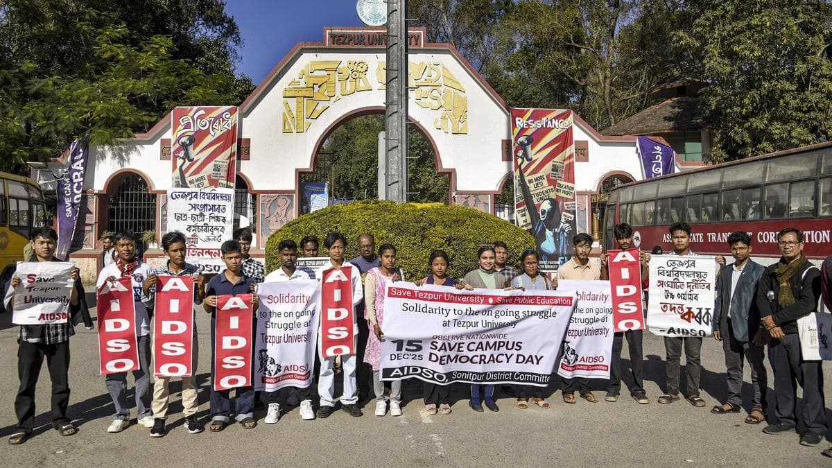 Tezpur University stakeholders observe fast, demand V-C’s ouster