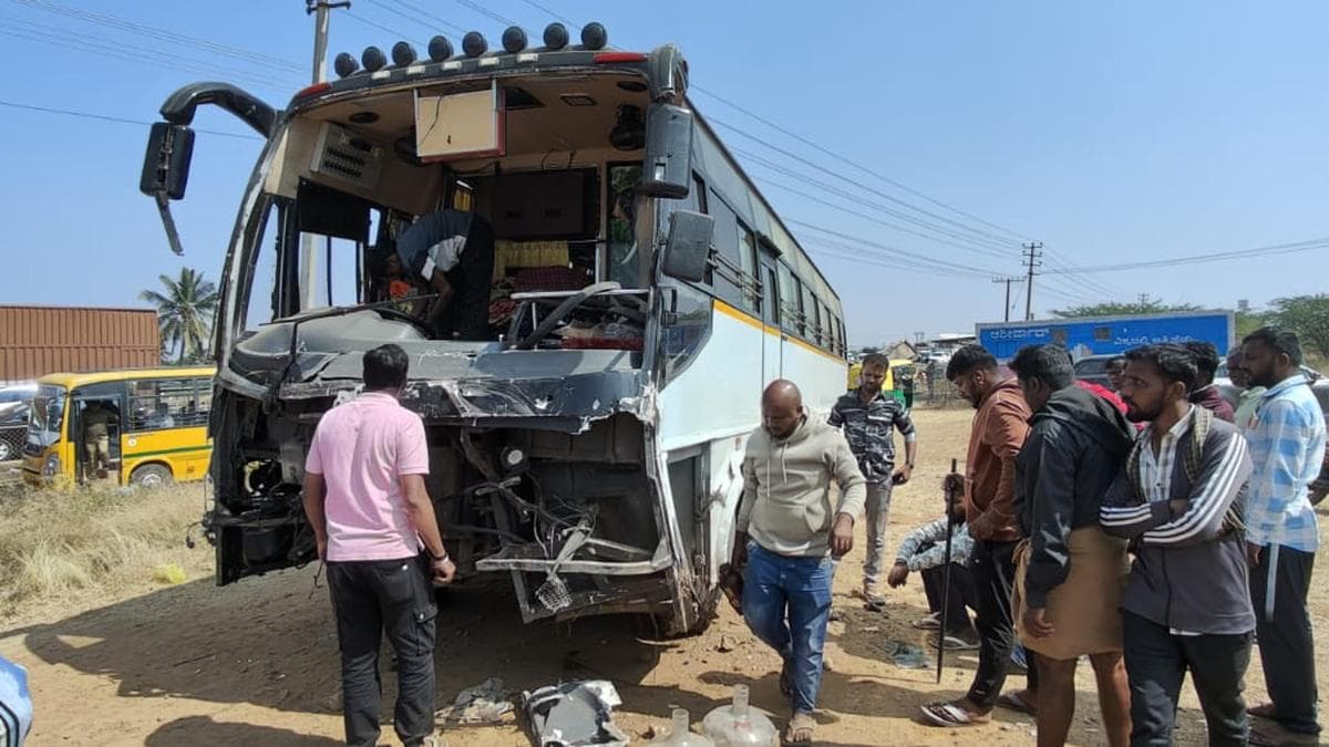 Karnataka bus accident: Private school bus driver lauded for averting another tragedy