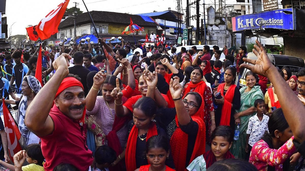 Mandate in district panchayats serves as a ‘wake-up call’